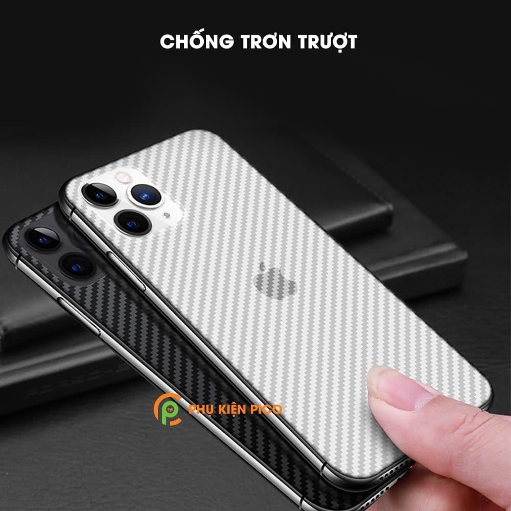 Dán lưng Iphone 13 Pro nổi vân Carbon 3D tản nhiệt tốt chống bám vân tay - 6
