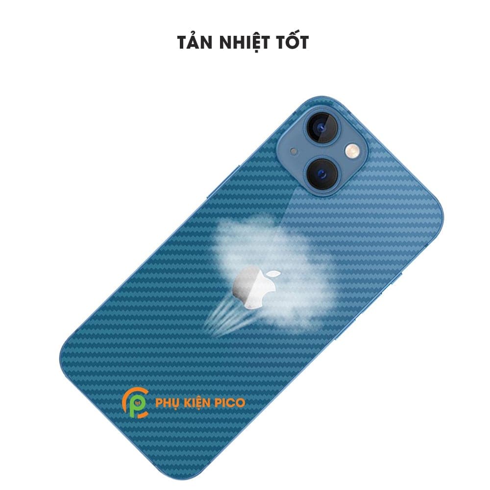 Dán lưng Iphone 13 nổi vân Carbon 3D tản nhiệt tốt chống bám vân tay - 5