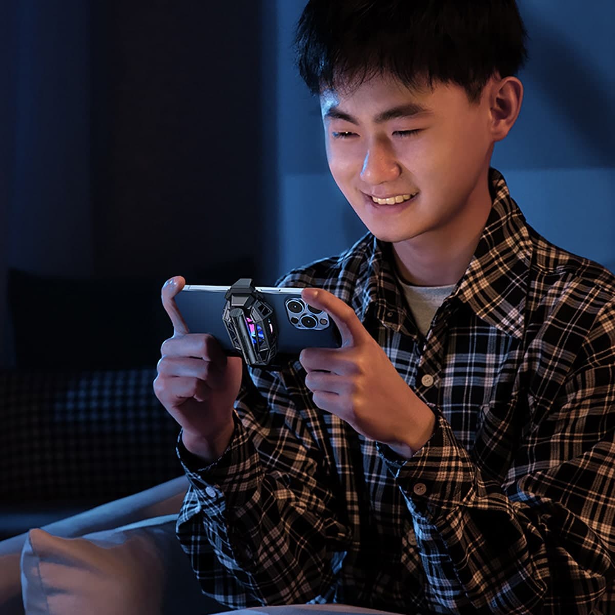 Quạt tản nhiệt điện thoại sò lạnh chạy Pin X19 pin sạc 2000mAh màn hình hiển thị nhiệt độ - 3