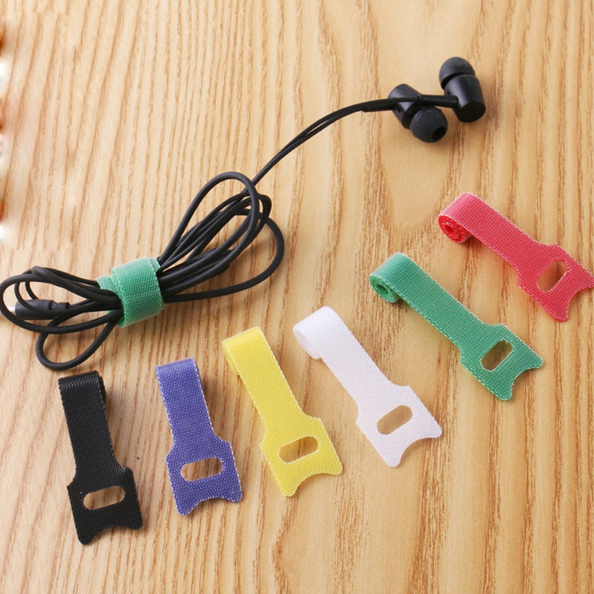 Dây quấn cáp sạc, tai nghe, chuột, bàn phím, cáp tín hiệu, dây điện - Băng gai chống rối tiện dụng nhiều màu dài 12cm - 4