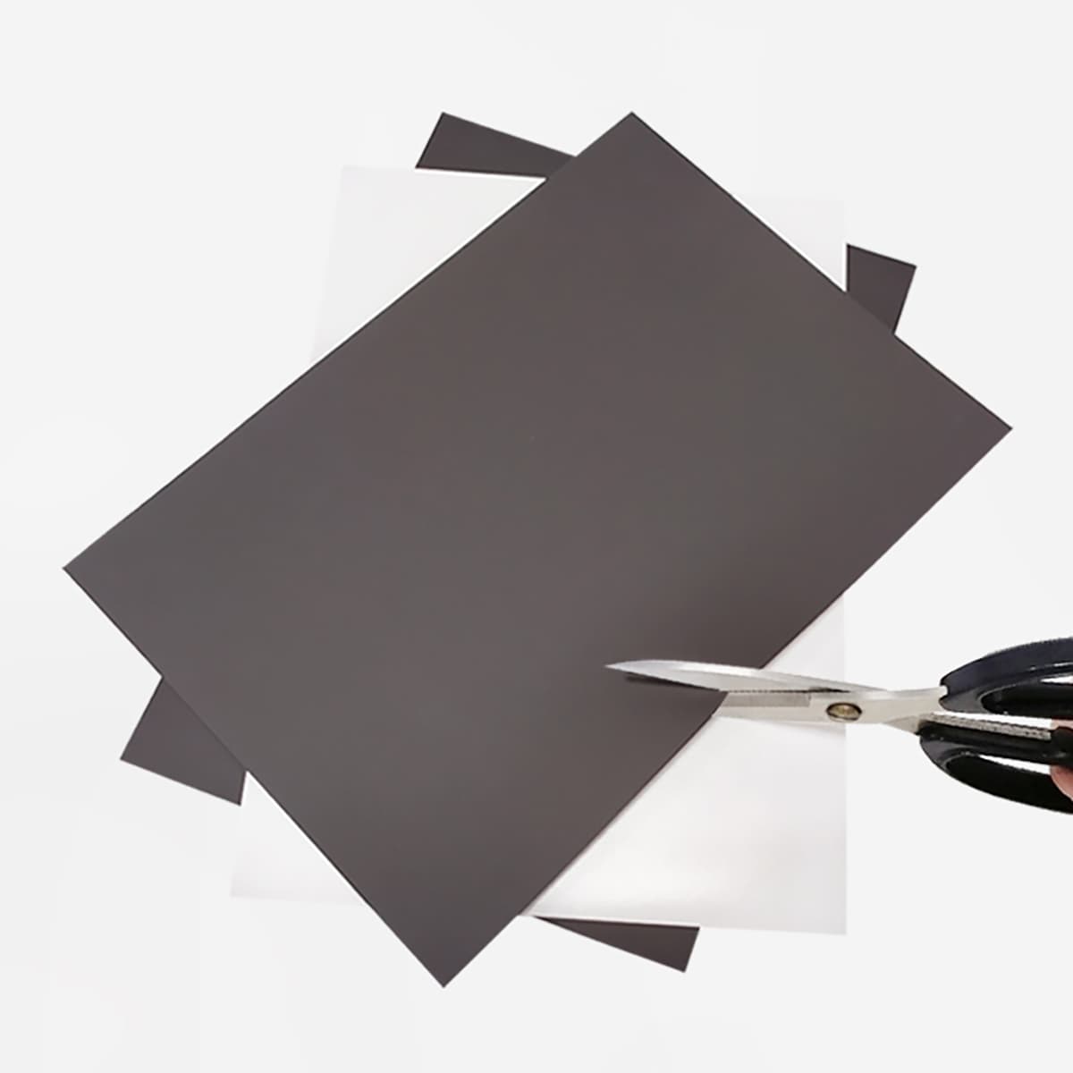 Nam châm lá dẻo A5 dày 1mm có keo dán decal băng keo nam châm làm giáo cụ dạy học bảng tên, ghi thông tin lên bảng từ, tủ lạnh, rèm cửa sổ - 4