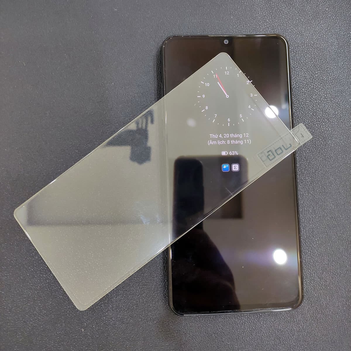 Kính cường lực Vsmart Aris Pro chính hãng Gor phủ nano dùng cho mọi ốp lưng - Dán màn hình Vsmart Aris Pro - 4