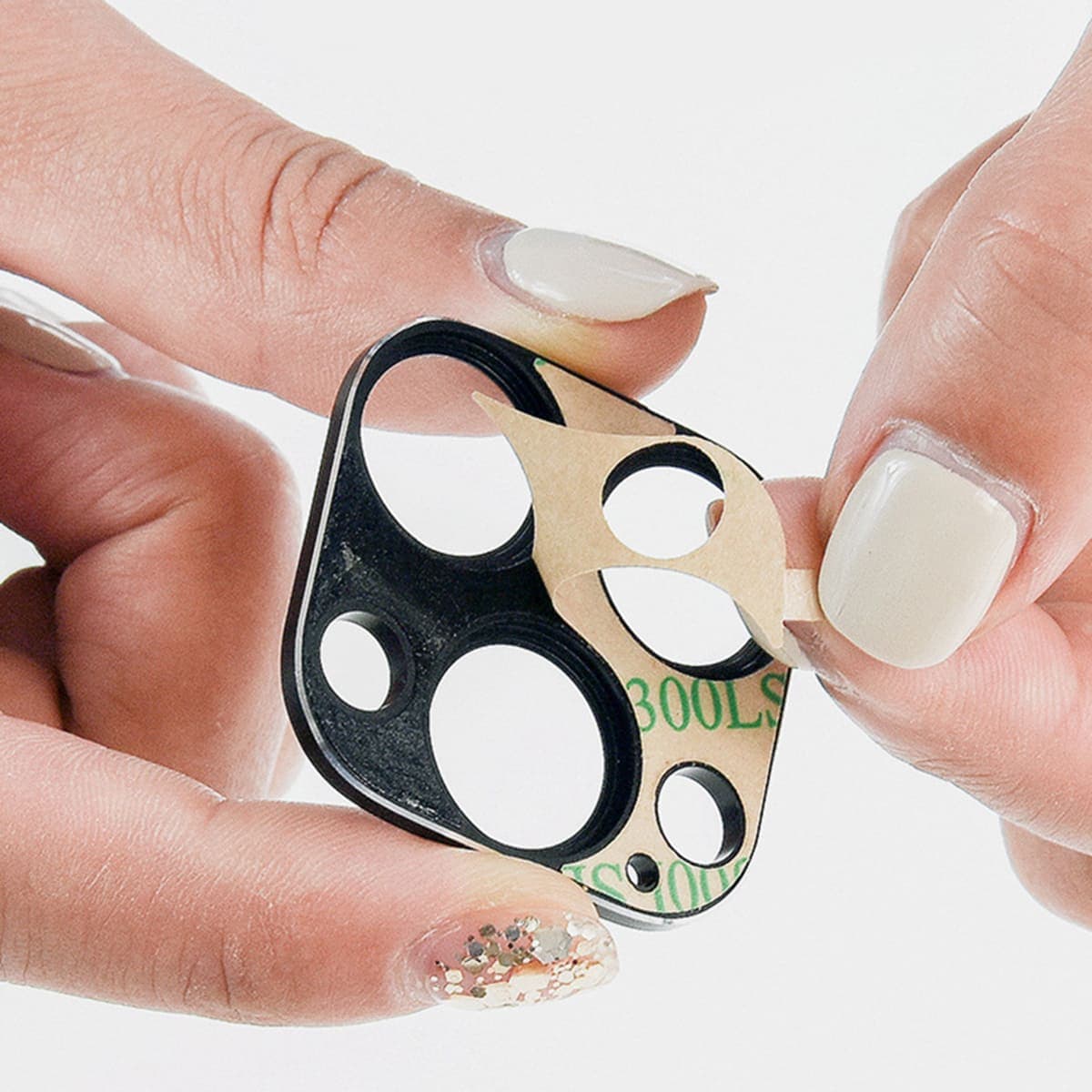 Dán khung kim loại bảo vệ camera Iphone 16 Pro Max chống trầy xước va đập - 6