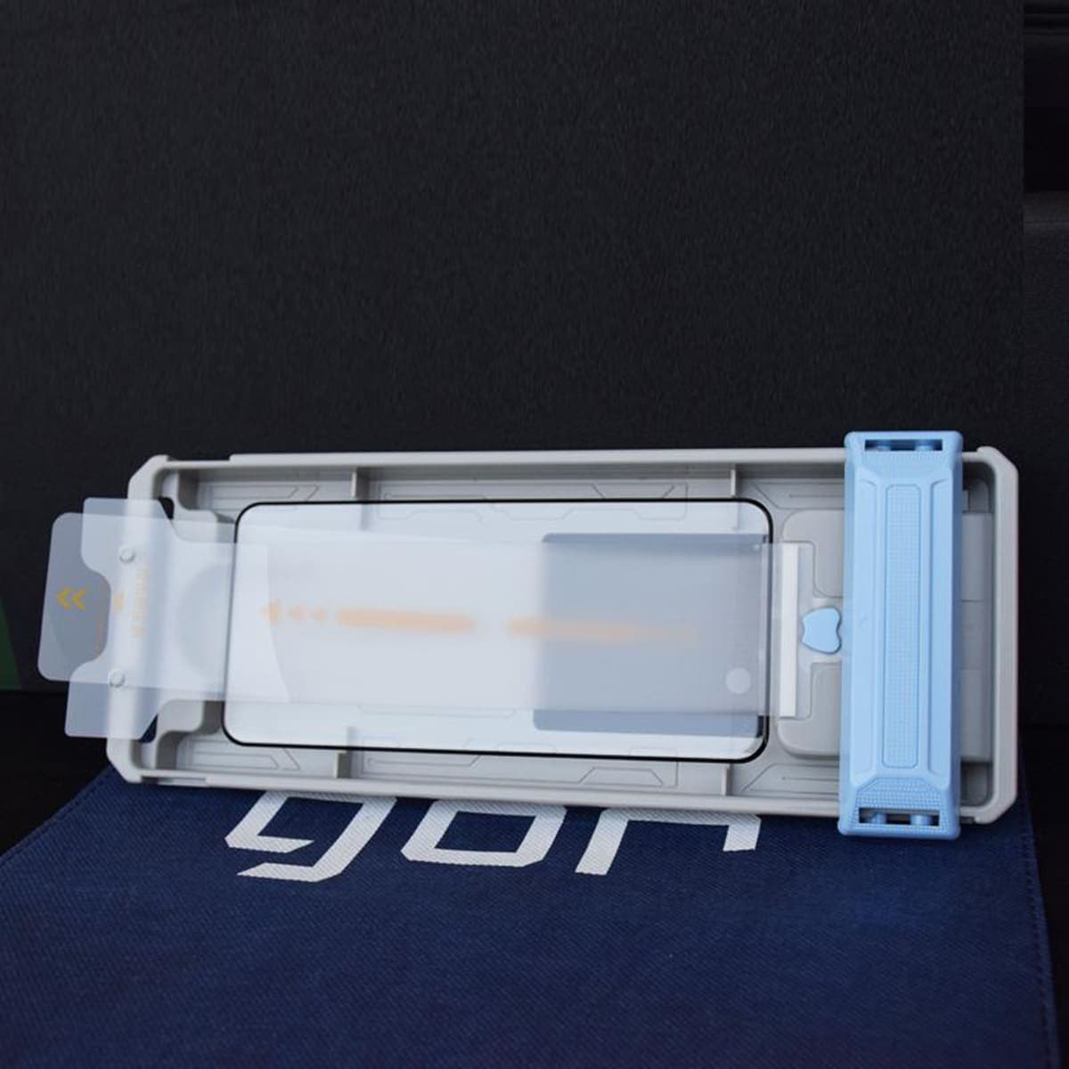 Kính cường lực Vivo X200 Pro chính hãng Gor full keo màn dùng được vân tay siêu âm trơn mượt có khung hỗ trợ dán - 3