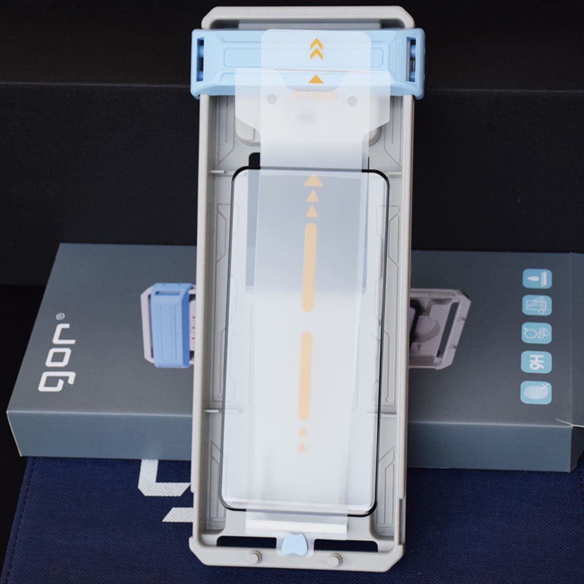 Kính cường lực Vivo X200 Pro chính hãng Gor full keo màn dùng được vân tay siêu âm trơn mượt có khung hỗ trợ dán - 4